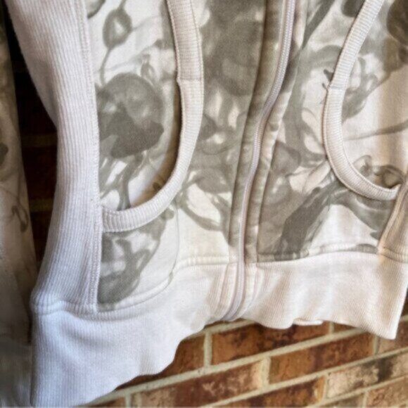 Lululemon * Scuba Hoodie Jacket Unicorn Tears Size 4 Jacket thick soft Rare - Picture 7 of 10